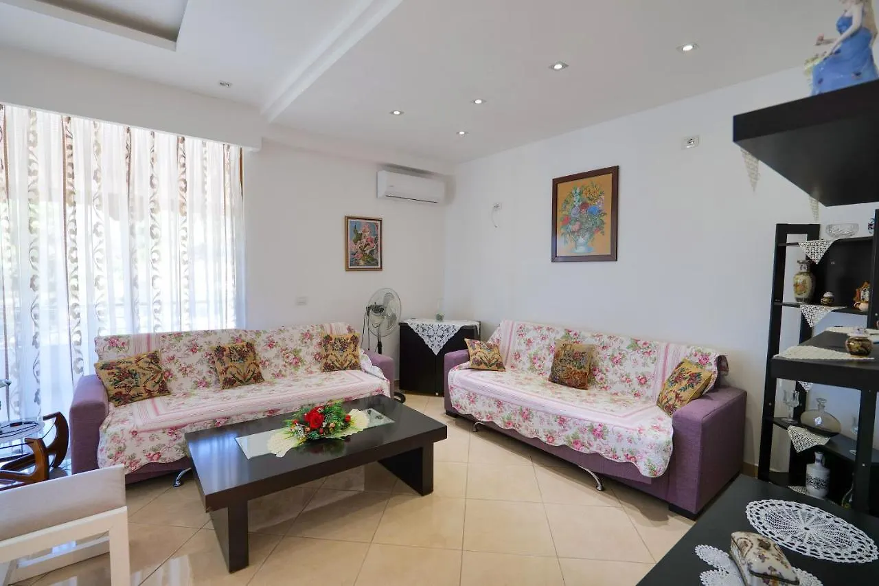 Arijons Apartments Sarandë