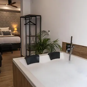 https://mina-mychoice-by-bossh-apartments.es-andalucia.com